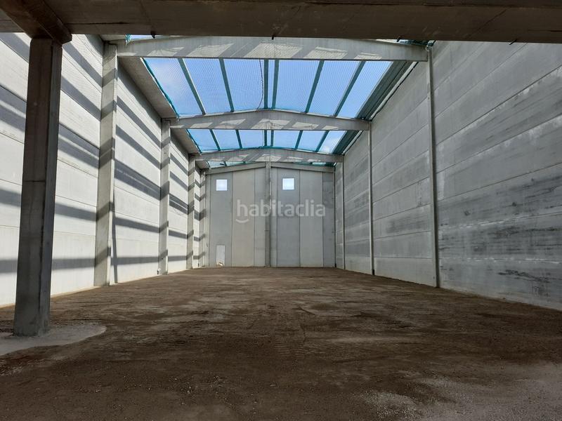 Foto 9d6ee765-1148-4a00-9715-69542d5a7d90. Rent industrial building in Can Vinyals Esparreguera