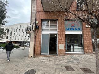Alquiler Local Comercial en Guinard. Local enfrente mercado de guinard.