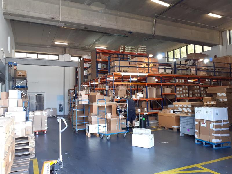 Foto 387aad9f-5a4b-4148-ab19-785170d8e8bc. Affitto capannone industriale in Granvia LH Hospitalet de Llobregat (L´)
