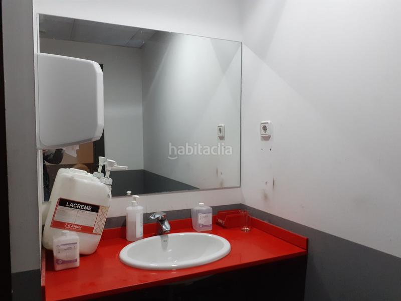 Foto 783c286b-3ce8-4168-b2df-40df8520f97c. Rent industrial building in Granvia LH Hospitalet de Llobregat (L´)