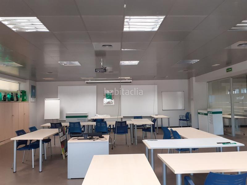 Foto cbb39b50-b2ea-48c9-9f67-27312457ae8f. Rent industrial building in Granvia LH Hospitalet de Llobregat (L´)