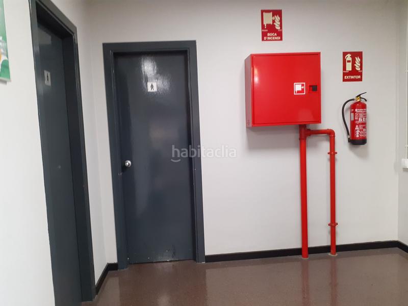 Foto e01b71ce-64ff-4d04-a538-8708628453b6. Rent industrial building in Granvia LH Hospitalet de Llobregat (L´)