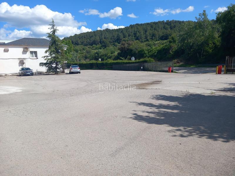 Foto 8d9c4fbe-f243-4304-a7c6-90302c36dc71. Nave industrial nave con gran patio en Torrelavit