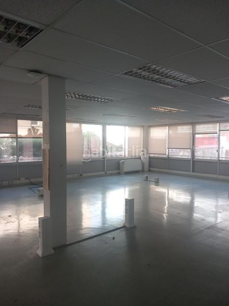 Foto d00c8c9c-5879-4240-a342-a8e118431200. Miete büro in Tres Torres Barcelona