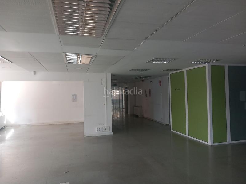 Foto eb9c9613-6348-4e53-8328-173f1b25bb8b. Miete büro in Tres Torres Barcelona