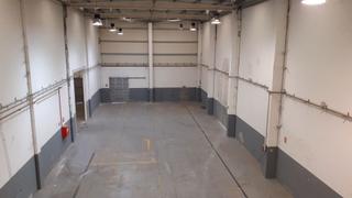 Lloguer Nau industrial a Montmel. Nave tipo 2 lista para entrar, 875m2 en total. patio delantero c
