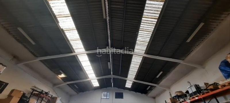 Foto b199b7e2-d43e-4c88-a652-b6eea996445d. Lloguer nau industrial a Centre Hospitalet de Llobregat (L´)