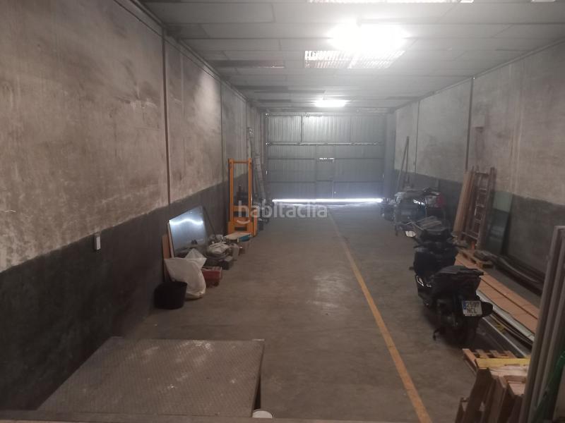 Foto 39c5c8d6-59b2-4f7e-bba9-24ecf143d8bd. Fabrikhalle in Hostal Granollers