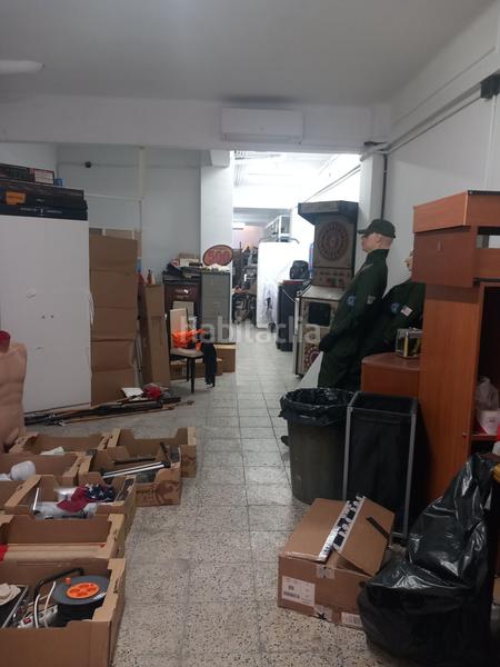 Foto 29d0b0e8-eb9b-464d-bbd1-4d31bc2fbbaa. Local comercial  en zona de Collblanc en Hospitalet de Llobregat (L´)