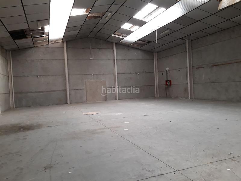 Foto 74e8b4ec-2f01-488f-87cf-28a92517235d. Alquiler nave industrial nave equipada en Gorg Badalona