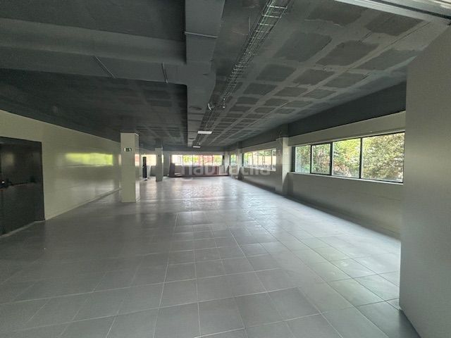 Foto 675797b1-5784-4b9b-bcdf-dc22a95efbb2. Alquiler edificio  alto standing esquinero junto al aeropuerto en Prat de Llobregat (El)