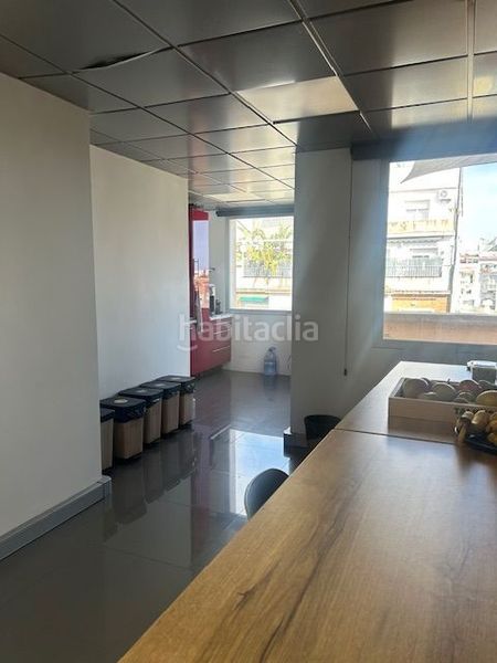 Foto 10a38f49-8c46-4e8e-89ef-12cbc0f053df. Miete büro mit heizung in La Nova Esquerra de l´Eixample Barcelona