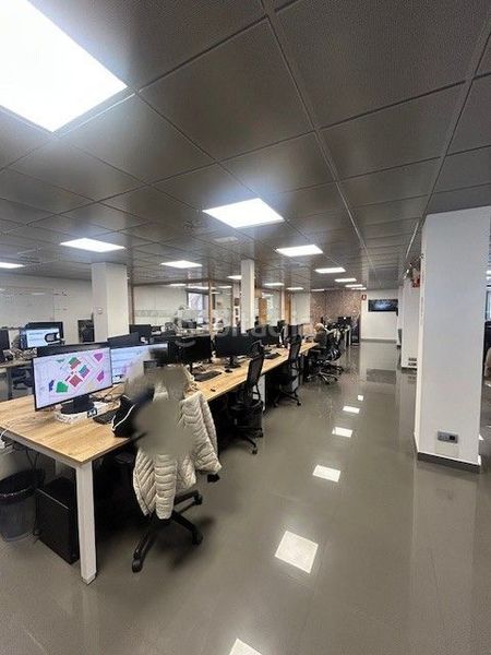 Foto a36810c8-eb7d-4a66-be08-d037bf6267a0. Miete büro mit heizung in La Nova Esquerra de l´Eixample Barcelona