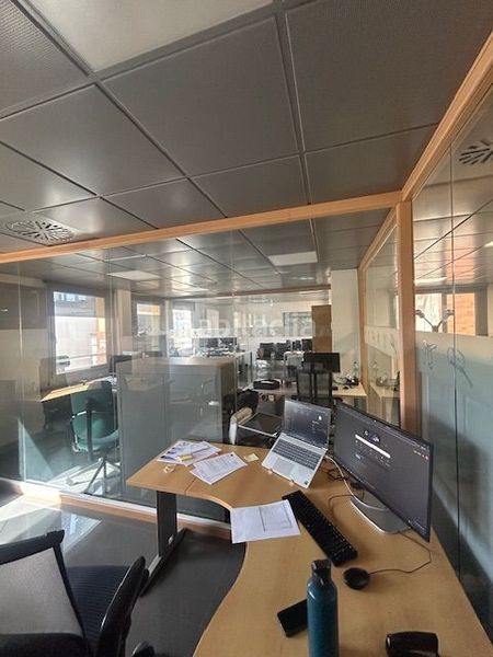Foto a4605624-c5cb-457c-8b41-ef86bb942162. Miete büro mit heizung in La Nova Esquerra de l´Eixample Barcelona