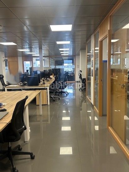 Foto e05be58a-d439-4ca0-9aad-eb88ffa228ad. Miete büro mit heizung in La Nova Esquerra de l´Eixample Barcelona