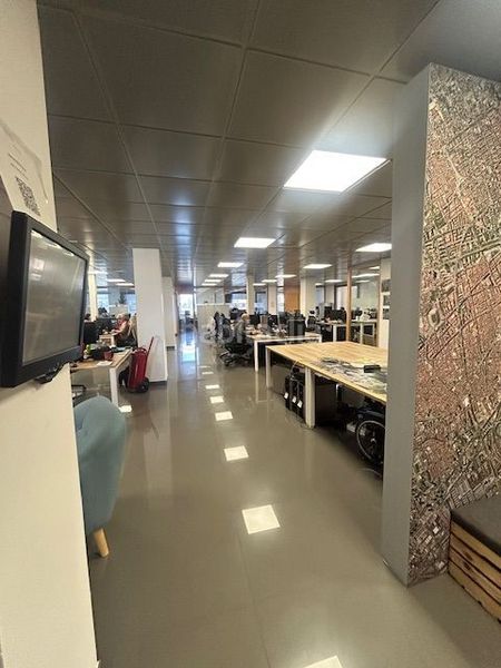 Foto fde75342-a4b0-44f0-b885-3fa839237185. Miete büro mit heizung in La Nova Esquerra de l´Eixample Barcelona