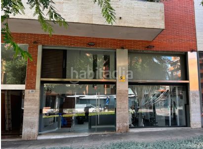 Foto 3cd2138c-7929-451e-b726-738f8b3f8b54. Local comercial a El Pedró Cornellà de Llobregat