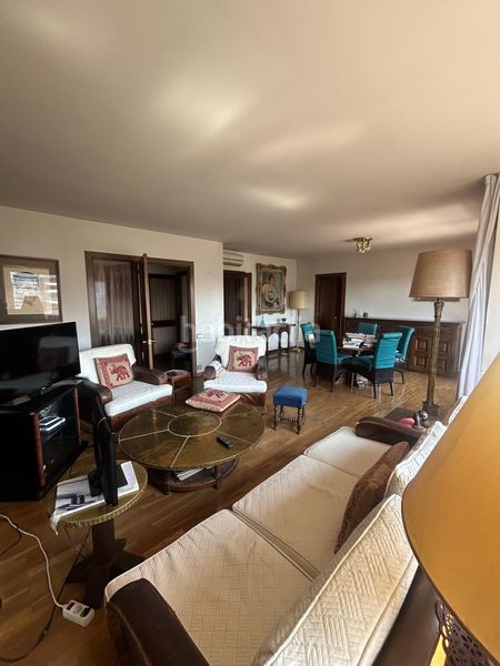 Foto 72c42790-0c93-41f1-a23c-7b685f133fcc. Piso  en venta en Tres Torres. en Tres Torres Barcelona