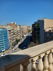 �tic  Aragon. Amplio piso en eixemple zona de muntaner  arag�n