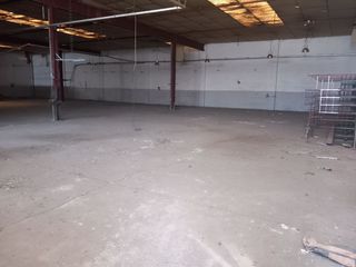 Lloguer Nau industrial a Centre. Nave en normativa