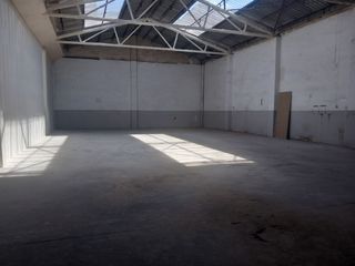 Lloguer Nau industrial a Centre. Nave en normativa