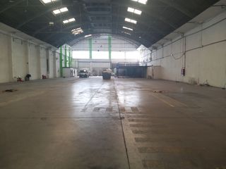 Location Bâtiment à usage industriel à Centre. Nave en normativa