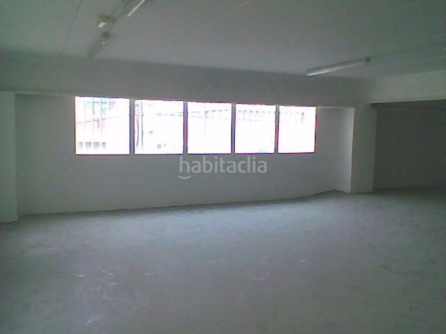 Foto 1062e519-2227-4f21-b0d1-4a2e91e12ff3. Nau industrial a Fontsanta-Fatjó Cornellà de Llobregat