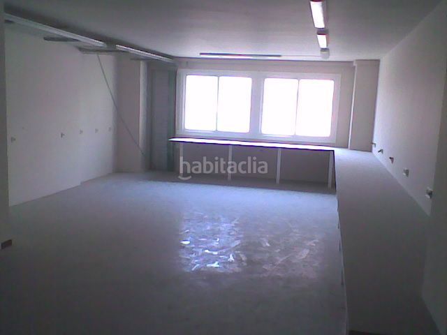 Foto af0240cc-6f97-460c-92e8-8bff0d440480. Nau industrial a Fontsanta-Fatjó Cornellà de Llobregat