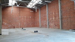 Miete Fabrikhalle in Provençals del Poblenou. Nave de 430m2 con imagen corporativa, muy bien situada. poble no