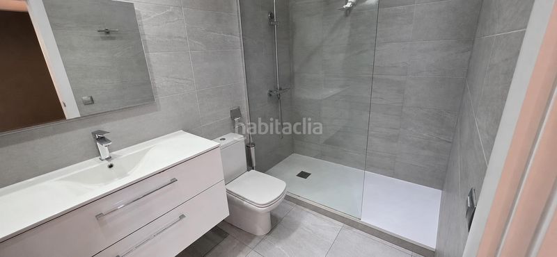 Foto cc9be493-896a-4e0e-af5b-26edad23eb19. Casa adossada amb aparcament a Palmanova Calvià