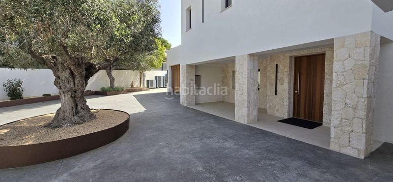 Foto 0feee59b-0f9f-4a7d-b8e6-bf535b9e9c1a. Xalet amb piscina a Santa Ponça Calvià