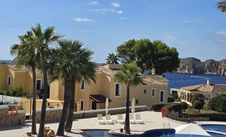 Etagenwohnung in Santa Ponça. Exclusivo apartamento con vistas al mar en nova santa ponsa