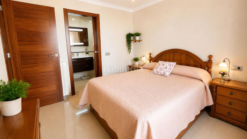 Foto 465efa34-2d27-4141-a6fe-de48a0152a74. Casa amb calefacció aparcament a Son Espanyolet Palma de Mallorca