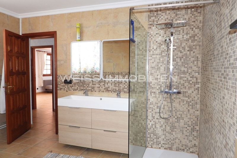 Foto 3d714336-a81a-4100-a147-ef34bc382bac. Casa amb aparcament a La Perdoma - San Antonio - Benijos Orotava (La)