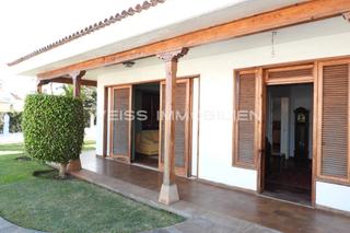 Maison en San Antonio - Las Arenas. Propiedad nica en la paz  vivir en una gran parcela doble en pu