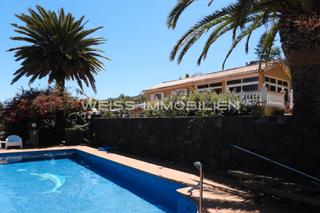 Casa a Sauzal (El). Su oasis privado con vistas al mar y 2 casas de invitados  chale