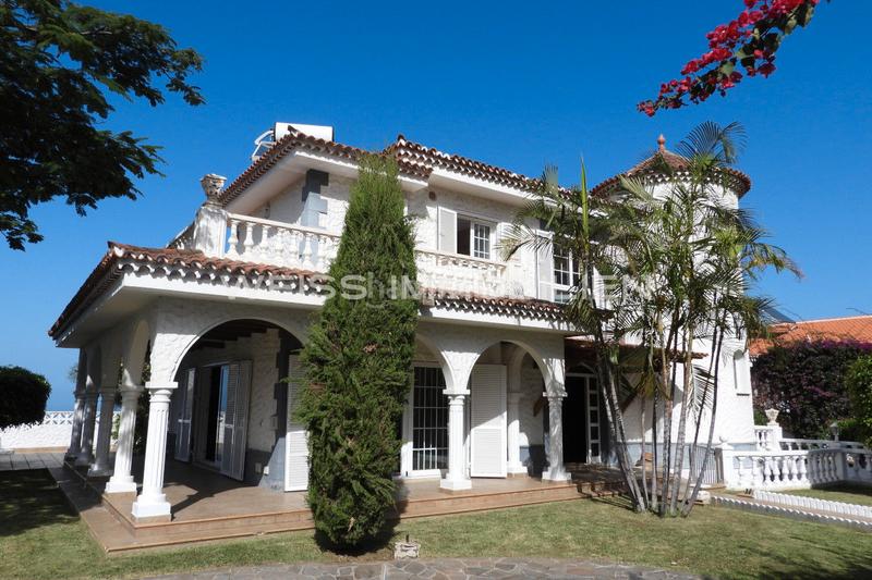 Foto 31730e5f-f4eb-4cfb-b5d0-76dfe568d2df. Casa ubicación privilegiada en la orotava villa de bonito diseño con vistas al mar y al teide en Orotava (La)