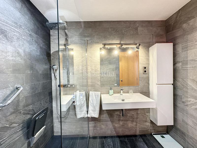 Foto 15f55c2d-c9f5-4242-ae23-b414d82fc52e. Casa adosada preciosa casa adosada, luminosa y en excelente estado! en Cerdanyola del Vallès