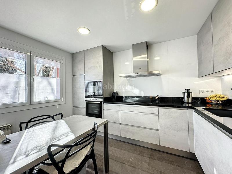 Foto d83418e4-3439-42bc-9b45-d77c26794d43. Casa adosada preciosa casa adosada, luminosa y en excelente estado! en Cerdanyola del Vallès