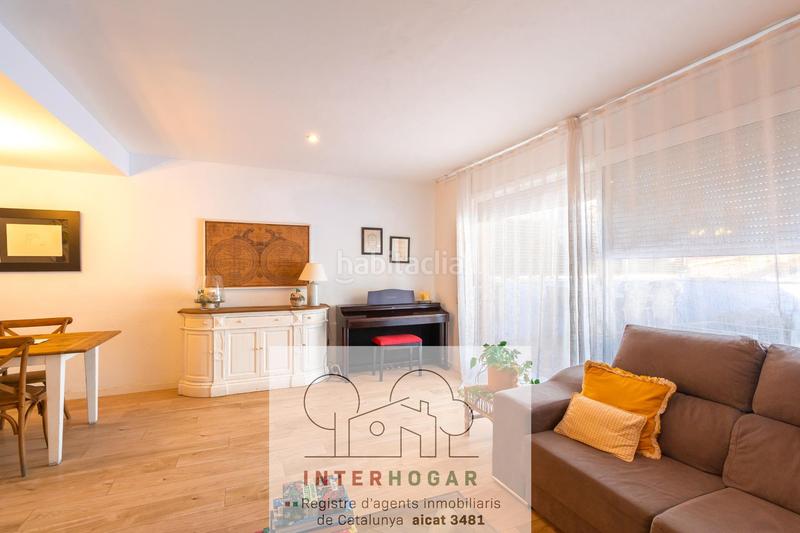 Foto 26e1d3f2-ed2f-491c-8d89-d5c3ee1c783e. Maison jumelée avec parking dans Sant Ramón Cerdanyola del Vallès