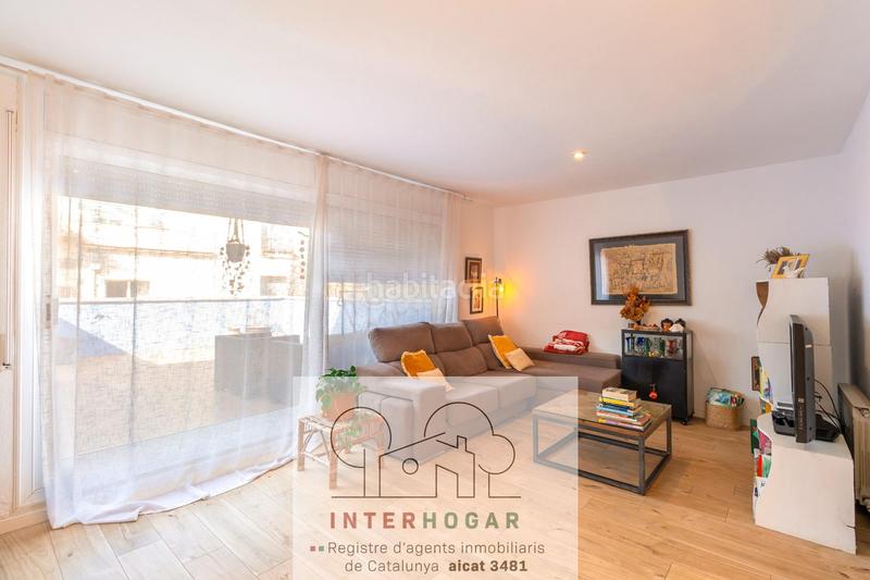 Foto 6d66f609-9173-42f7-8bf6-81c3535ecd12. Maison jumelée avec parking dans Sant Ramón Cerdanyola del Vallès