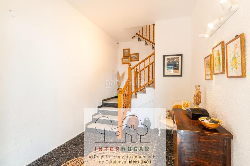 Foto 744feb53-6aa6-4bc8-875d-ad46a32f57ac. Maison jumelée avec parking dans Sant Ramón Cerdanyola del Vallès