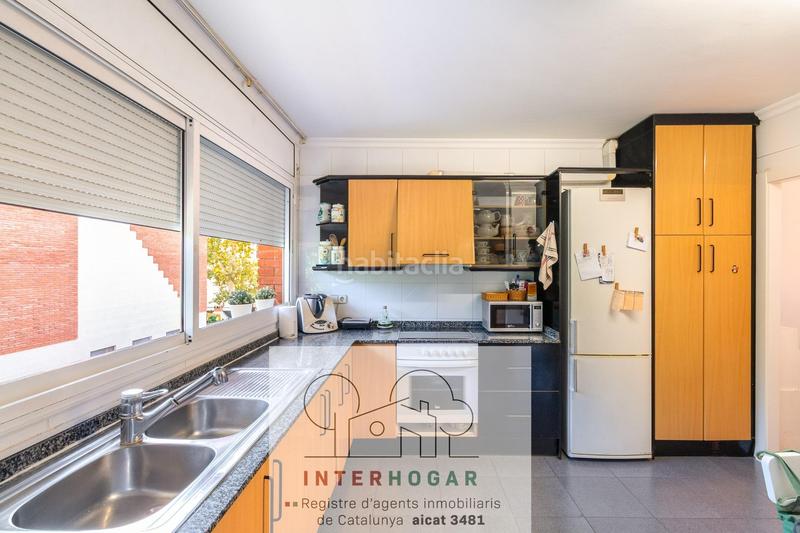 Foto 78396586-1878-43d1-a367-08a53b60f098. Maison jumelée avec parking dans Sant Ramón Cerdanyola del Vallès