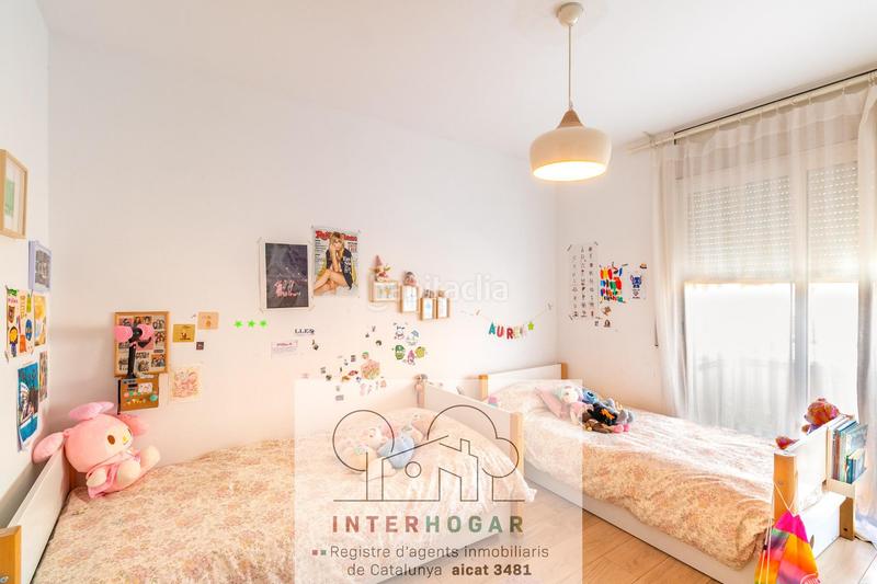 Foto d97562e3-b5ed-45a0-b312-39f609adbfee. Maison jumelée avec parking dans Sant Ramón Cerdanyola del Vallès