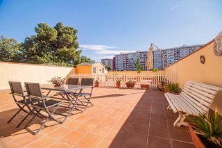 Pis a Catalunya - Fontetes. Oportunidad �nica en venta! piso con gran terraza