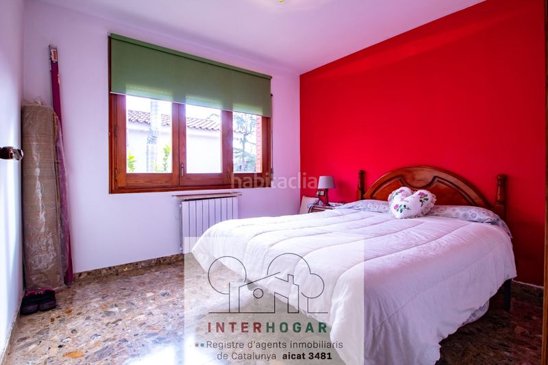 Foto deac7712-3ff1-4c40-9ad7-8ee495693d95. Casa  sola a cuatro vientos en Serraparera zona centro cívico en Cerdanyola del Vallès