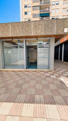 Lloguer Local Comercial a Centre-Cordelles. Local en alquiler