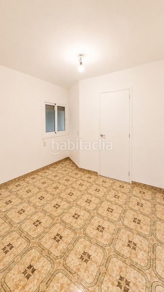 Foto cb3fe794-af66-4400-b1fe-bdec7395b671. Piso oportunidad en sant ramón! piso de 3 habitaciones con balcón y excelente precio en Cerdanyola del Vallès