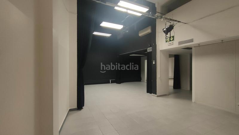 Foto 09cfaf78-46ef-4a9e-a94d-b775b3af8bb1. Alquiler local comercial en carrer de nicaragua 48 local en alquiler en el barrio de Sants . en Barcelona