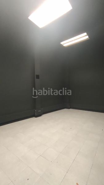 Foto 1124e82a-000c-4b60-aa88-95c652cfb013. Alquiler local comercial en carrer de nicaragua 48 local en alquiler en el barrio de Sants . en Barcelona